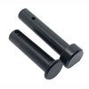 Los PF-040 son pasadores de acero inoxidable para AR-15/M16, 0.040" más largos, que facilitan su extracción y no interfieren con la seguridad ambidiestra.