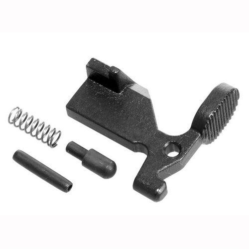 Mejora tu AR-15 con el Bolt Catch de CMMG, un reemplazo duradero y confiable que garantiza un funcionamiento suave y eficiente en cada disparo.