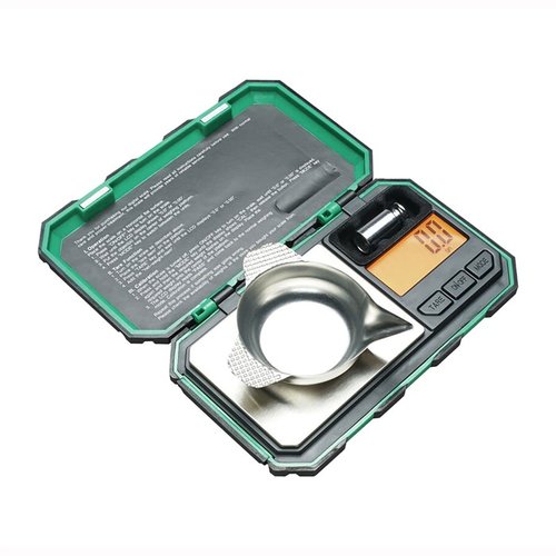 La balanza digital RCBS Pocket Scale es perfecta para ti, con capacidad de 1500 grains, precisión de 0.10 grains, pantalla fácil de leer y diseño robusto.