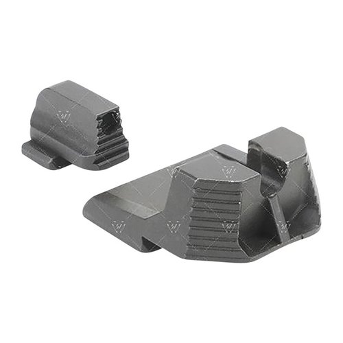 Las miras Strike Iron (altura de supresor) ofrecen alineación precisa y enfoque total, con diseño que reduce reflejos y permite personalización.