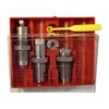 El set de 3 dies PACESETTER para 220 Swift incluye Full Length Sizing Die, Bullet Seating Die y Factory Crimp Die, ideal para tus recargas.