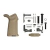 El kit de piezas inferiores AR-15 MOE de Aero Precision incluye todo lo necesario para ensamblar tu receptor, con empuñaduras Magpul y sin grupo de control de fuego.