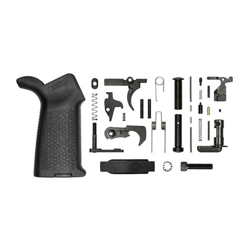 El kit de piezas inferiores AR-15 de Aero Precision incluye todo lo necesario para ensamblar tu receptor, con empuñadura Magpul MOE® y componentes de calidad.
