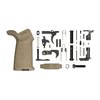 El kit de piezas inferiores AR-15 de Aero Precision incluye todo lo necesario para ensamblar tu receptor, con empuñaduras Magpul MOE® en negro o FDE.