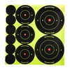 Los objetivos SHOOT-N-C® destacan tus impactos al instante, son autoadhesivos y vienen con 72 dianas de 1", 36 de 2" y 24 de 3" para una práctica fácil.