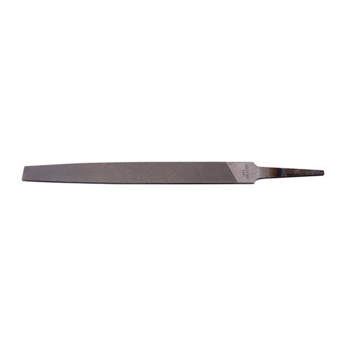 La lima MILL FILES de 6" es ideal para el acabado de metales, con un diseño que permite un acabado suave y preciso gracias a sus bordes cuadrados y corte simple.