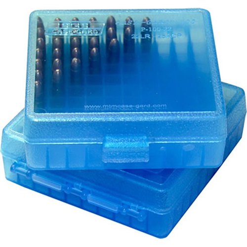 La Ammo Box de 100 Rounds con tapa flip top y bisagra mecánica permite almacenar tus balas .22 Clr de forma segura y accesible, ideal para tus sesiones de tiro.