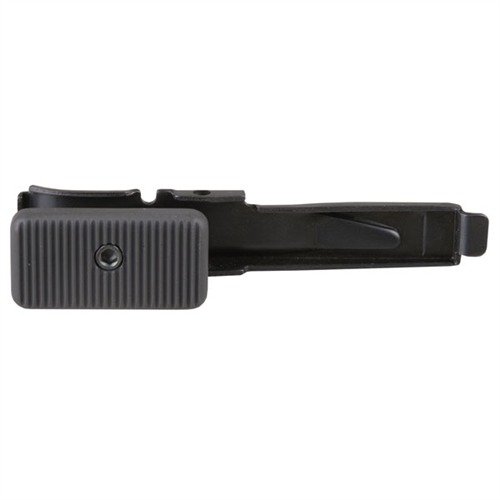El botón de liberación de cerrojo Benelli es oversized, fácil de usar y ofrece un agarre antideslizante, ideal para situaciones de alta tensión.