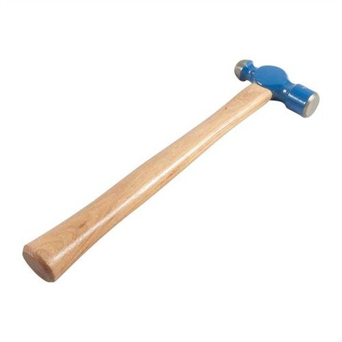 El martillo ballpeen de Grace USA ofrece construcción en latón, un mango ergonómico de hickory y un equilibrio preciso, ideal para trabajos de armería.