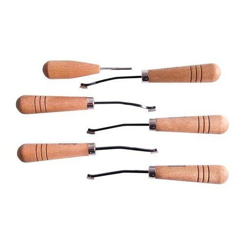 Con el CAMP PERRY CHECKERING SET de GUNLINE, podrás realizar trabajos de checkering de manera fácil y precisa en cualquier tipo de madera, ¡incluye 6 herramientas completas!