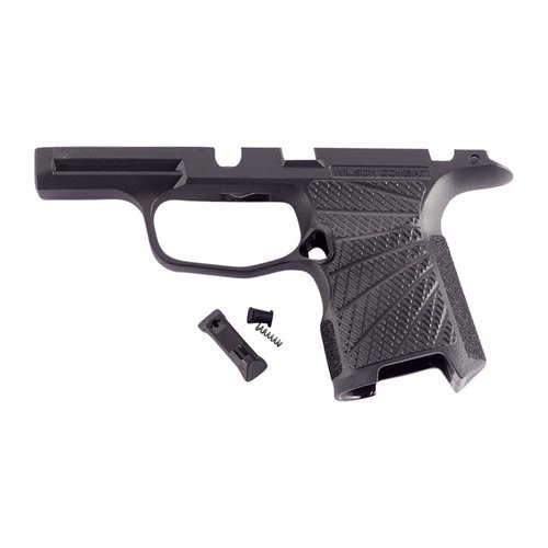 Mejora tu SIG-SAUER P365 con el módulo de agarre WILSON COMBAT: ergonomía avanzada, mejor control de retroceso y diseño elegante para un uso práctico y de defensa.