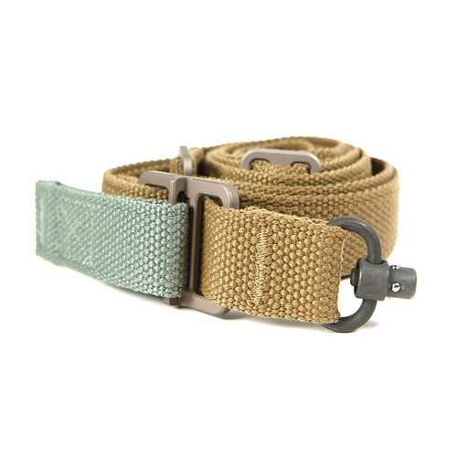 La Vickers Push Button Sling ofrece ajuste rápido, materiales de alta calidad y ganchos de botón para un transporte seguro y cómodo de tu arma.