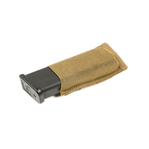 El pouch de revista Ten-Speed de Blue Force Gear es ligero, ajustable y cómodo, permitiendo acceso rápido y uso versátil para cargar herramientas o linternas.