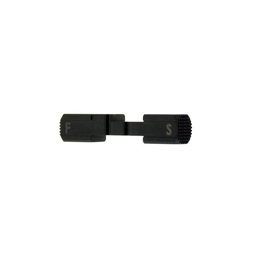 Mejora tu Steyr AUG® con el SBF Safety Selector: bordes redondeados, fácil de usar, compatible con stocks NATO, y fabricado en aluminio duradero.