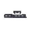 El Handguard M-LOK® para AK-47 de Samson es fácil de instalar, ajustable y permite montar accesorios, protegiendo tu mano del cañón.