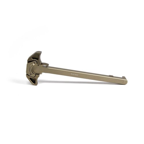El URG-I Airborne Charging Handle de Geissele, fabricado en aluminio 7075-T6, es ambidiestro, ligero y reduce el retroceso de gas, ideal para condiciones difíciles.