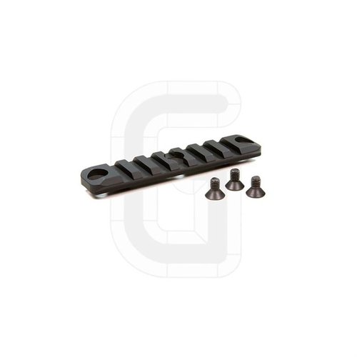 El riel de accesorios HK SMR de Geissele es perfecto para montar luces y empuñaduras, fabricado en aluminio anodizado de alta calidad y con 7 ranuras.