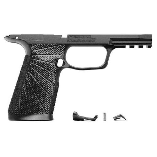 Mejora tu P365 XMacro con el grip module de Wilson Combat: mejor control del retroceso, diseño ergonómico y texturizado exclusivo para un agarre seguro.