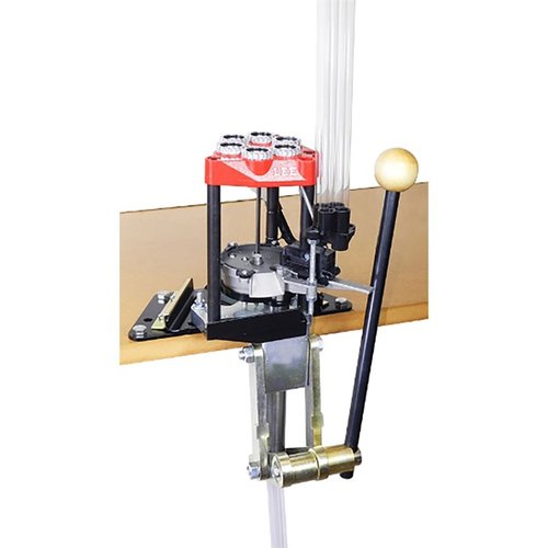 La prensa reloading Six Pack Pro de Lee Precision tiene 6 estaciones, indexado automático, sistema de primado fiable y cambio rápido de cartuchos, ¡ideal para tus recargas!