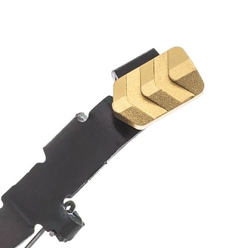 Mejora tu Glock Gen 5 con el Extended Slide Release de TYRANT CNC, fabricado en aluminio 6061, que ofrece mayor superficie y textura para un uso más fácil.