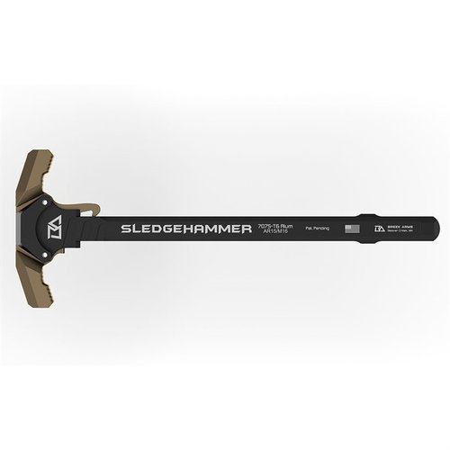 El Sledgehammer AR-15 ofrece durabilidad en 7075-T6, latches amplios para carga rápida y características que desvían gases, mejorando tu experiencia.