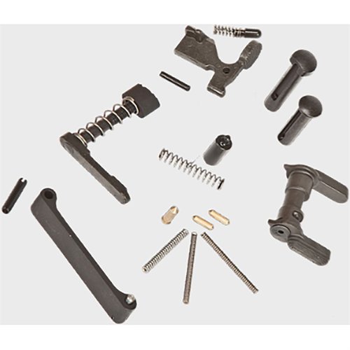 Completa tu construcción con el LMT 5.56MM Lower Parts Kit, 100% hecho en EE.UU. Incluye todo lo necesario para tu rifle, excepto el grupo de disparo.