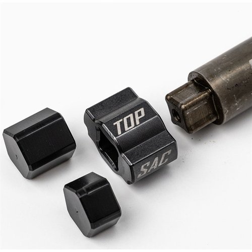 Las cabezas de llave modular SAC son precisas y protegen tu acción, hechas de acero 4140 y con un acabado de nitruro negro, ideales para el Howa 1500.
