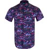 La camisa corta de RETRO-RIFLE es ligera y transpirable, hecha de 97% Polyester y 3% Spandex, perfecta para mantenerte cómodo mientras disparas.