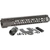 El Combat Rail HD M-LOK para AR-15 ofrece máxima rigidez, estabilidad con su Barrel nut de 4140, y un diseño que minimiza el desplazamiento del impacto.