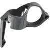 El SwitchBack 2.0 ofrece un anillo multifuncional y clip resistente, mejorando el agarre y la ergonomía al usar tu linterna táctica en cualquier situación.
