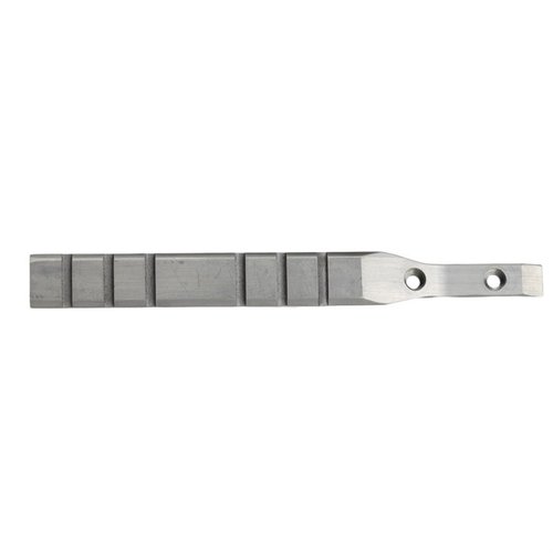 El CANTILEVER SCOPE MOUNT de REMINGTON para el 870 es ligero, de aluminio, resistente a la corrosión y mantiene el zero al quitar el cañón. ¡Ideal para tu configuración óptica!
