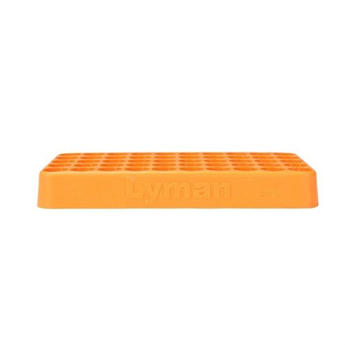 El Lyman Custom-Fit Loading Block es ideal para recargar, hecho de polímero resistente y sostiene 50 cartuchos, disponible en seis calibres desde .338 a .615.