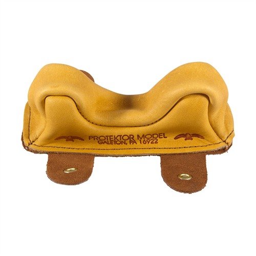 Las bolsas frontales NO. 2 y 2C de PROTEKTOR son de cuero de grano superior, permiten un deslizamiento suave y son ideales para rifles de caza.
