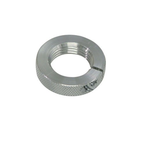 El CROSS BOLT DIE LOCK RING de Forster evita desalineaciones y daños en las roscas, garantizando un ajuste fiable sin dañar tus dies de 7/8-14.