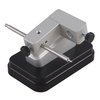 La herramienta Sinclair Case Neck Sorting Tool permite clasificar rápidamente las vainas por grosor de pared, mejorando la consistencia y precisión en el recargado.