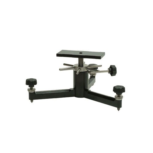 El Sinclair Lightweight Rest es un trípode de aluminio ligero, ideal para tiradores F-Class y de campo, con un diseño que ahorra más de 11 libras y acepta todos los tops de Sinclair.