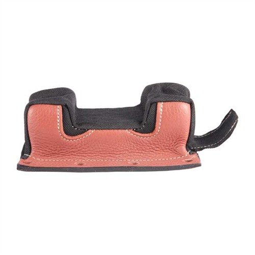 Las bolsas frontales Edgewood ofrecen lados de cuero reforzado y nylon resistente, con opciones para diferentes anchos de culata y estilos para adaptarse a tus necesidades.