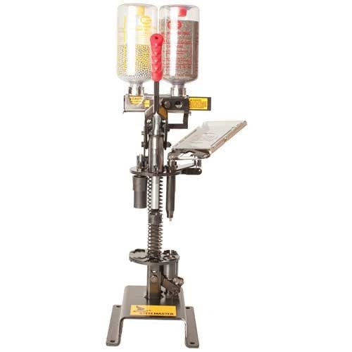 La MEC Steelmaster es la única prensa de cartuchos diseñada para cargar perdigones de acero y plomo, con estación de redimensionado avanzada y alimentación automática de cebadores.