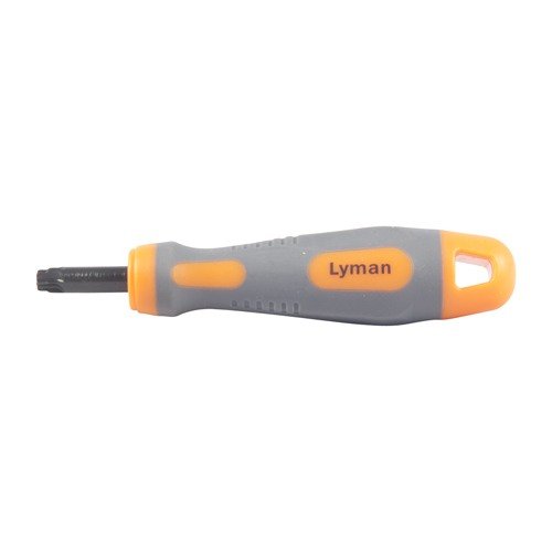 Los PRIMER POCKET REAMERS de LYMAN limpian y uniformizan el bolsillo del fulminante, con mango ergonómico y son capaces de quitar el crimpado militar fácilmente.