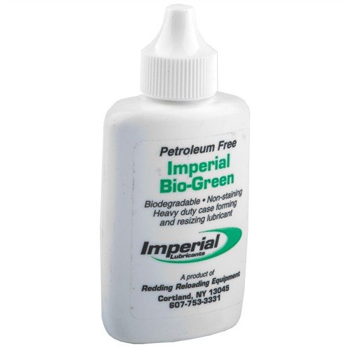 El Imperial Bio-Green Case Lube de Redding es biodegradable, eficaz y fácil de limpiar, ideal para tus necesidades de lubricación sin manchar el bronce.