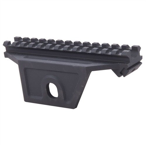 El M14 Tactical Scope Mount de Smith Enterprise es una base sólida de acero, con montaje de 3 puntos, que asegura estabilidad y permite usar miras de hierro sin quitar la mira.