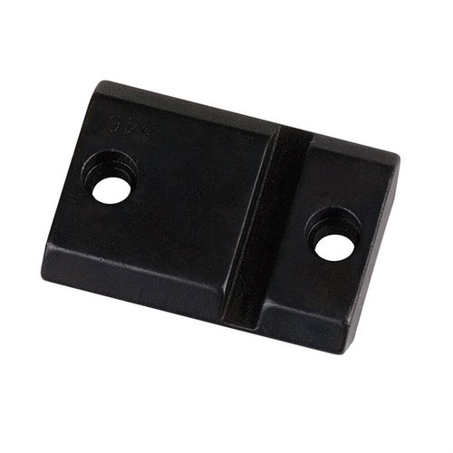Las bases S402 Grand Slam de WEAVER son de acero sólido y permiten montar diversos rifles y pistolas, ofreciendo flexibilidad para todo tipo de miras.