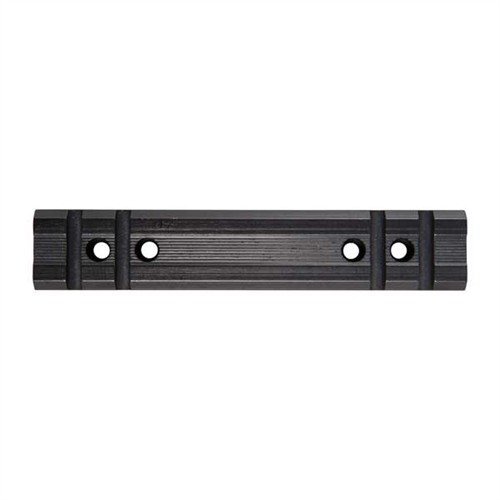 Las bases de aluminio ligeras WEAVER se adaptan a una amplia gama de escopetas y rifles, ideales para mejorar tu precisión y rendimiento en el tiro.