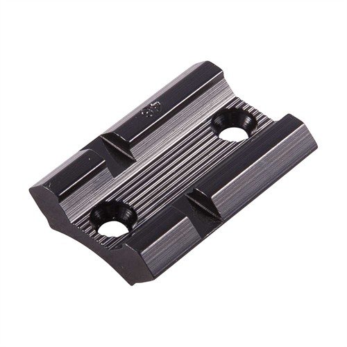 Las bases de aluminio ligeras de WEAVER se adaptan a rifles, escopetas y pistolas, ofreciendo versatilidad y compatibilidad con anillas Top Mount y See-Thru.