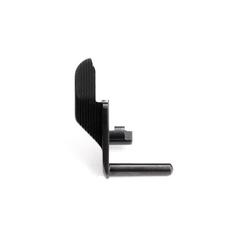El WIDE LEVER THUMB SAFETY de Wilson Combat es seguro, duradero y fácil de instalar, fabricado en acero billet con un acabado azul pulido.